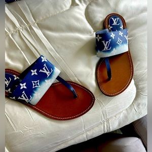 Monogram Escale flip flops size 38 1/2